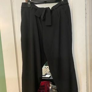 Torrid size 1 self tie cropped pants worn once